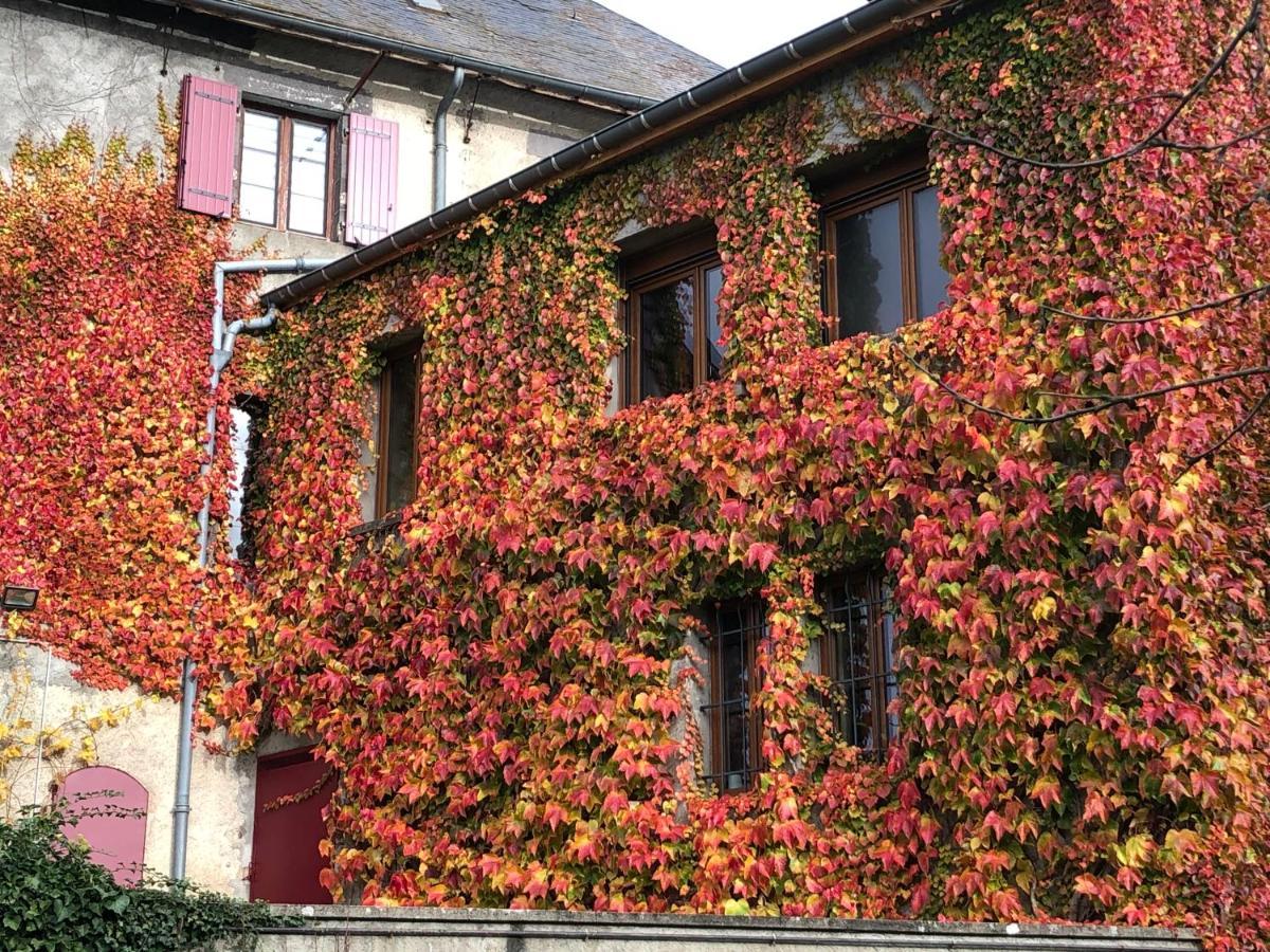 A L'Aube Des Volcans Hotel Charbonnieres-les-Vieilles Exterior photo