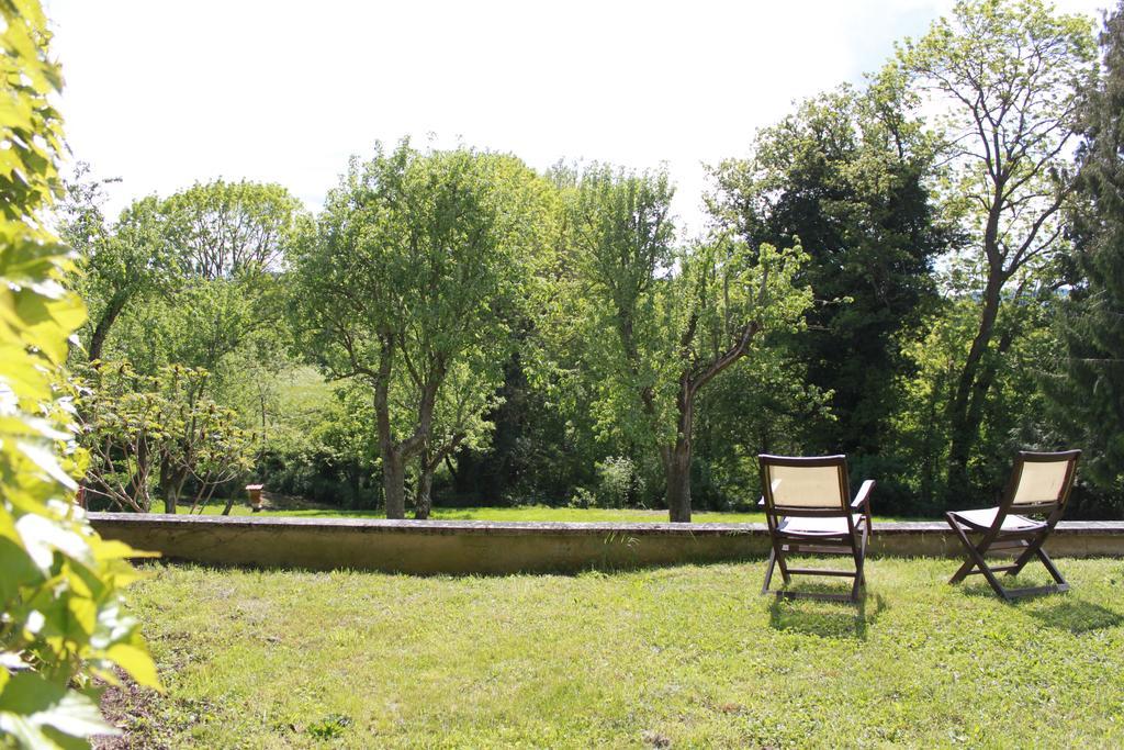 A L'Aube Des Volcans Hotel Charbonnieres-les-Vieilles Exterior photo